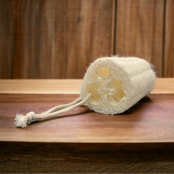 Natural Loofah with Rope - Picture 4 of 5